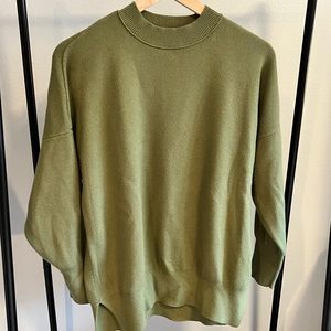 LuxeLoft Abercrombie oversized crew sweater in olive green